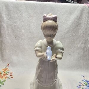 1988 Vintage George Good Corporation "Girl with Bird"